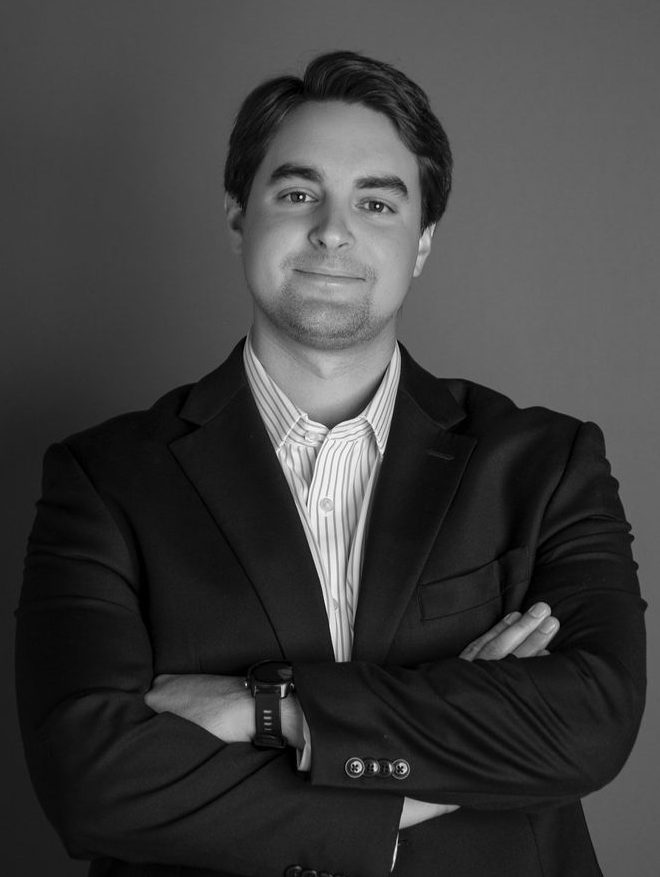 Ike VILA